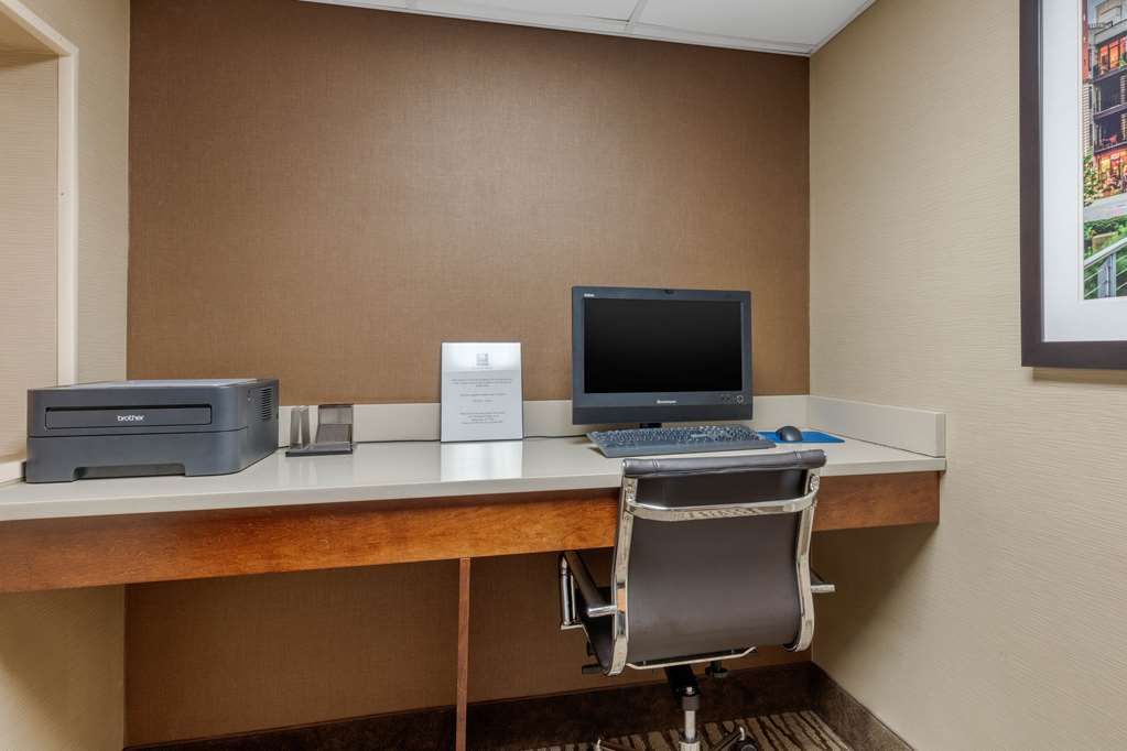 Comfort Inn & Suites Hamilton Place - photo 27