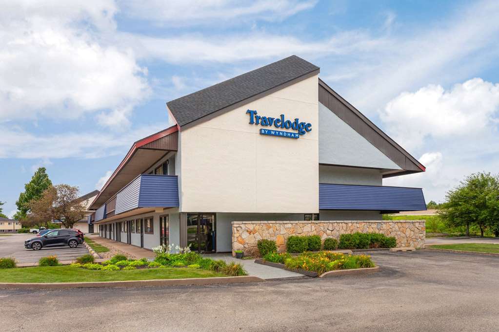 Travelodge by Wyndham Peoria - featured photo
