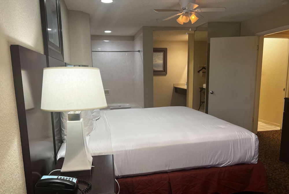 Studio 6 Houston TX Westchase - photo 25