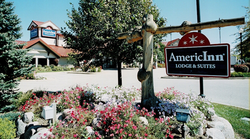 AmericInn by Wyndham Oswego - photo 26