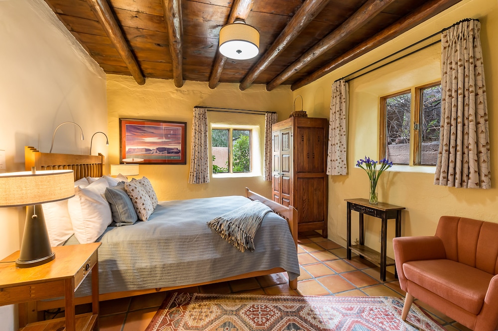 Inn Of The Turquoise Bear - photo 43