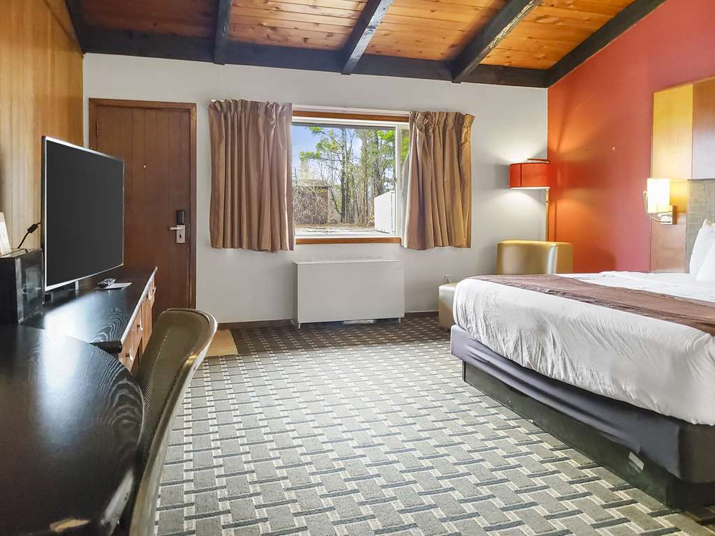 Americas Best Value Inn Hinckley - photo 12