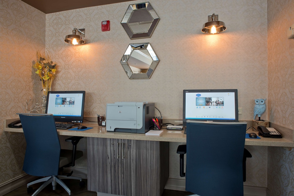 Hampton Inn Milledgeville - photo 27