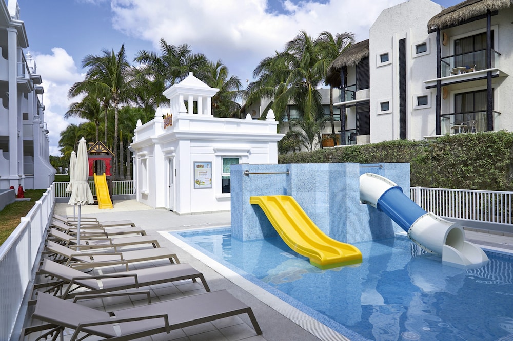 Children's play area - outdoor