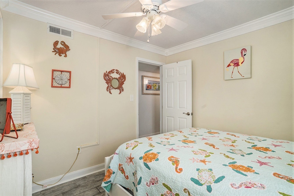 1201 Waters Edge Resort 3 Bedroom Condo by RedAwning - photo 6