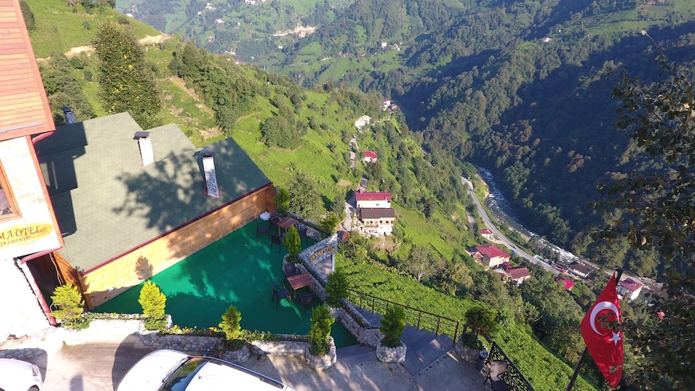 Peruma Otel Bungalov in Camlihemsin, Turkey