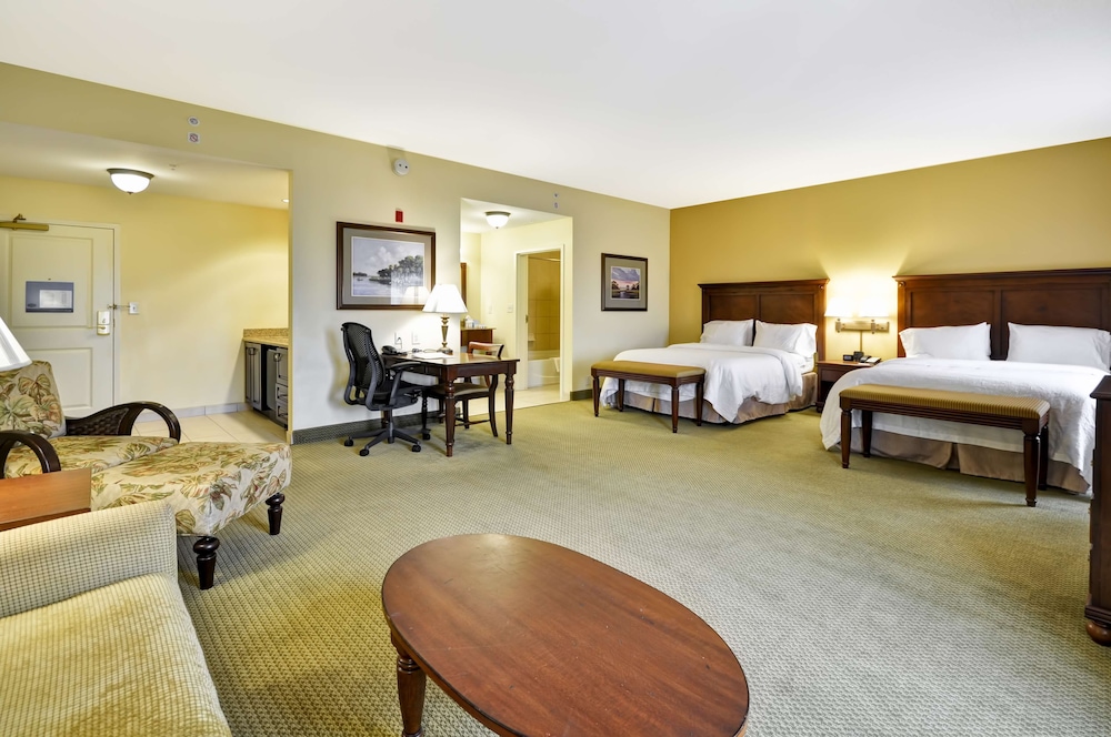Hampton Inn & Suites North Charleston University Blvd - photo 11