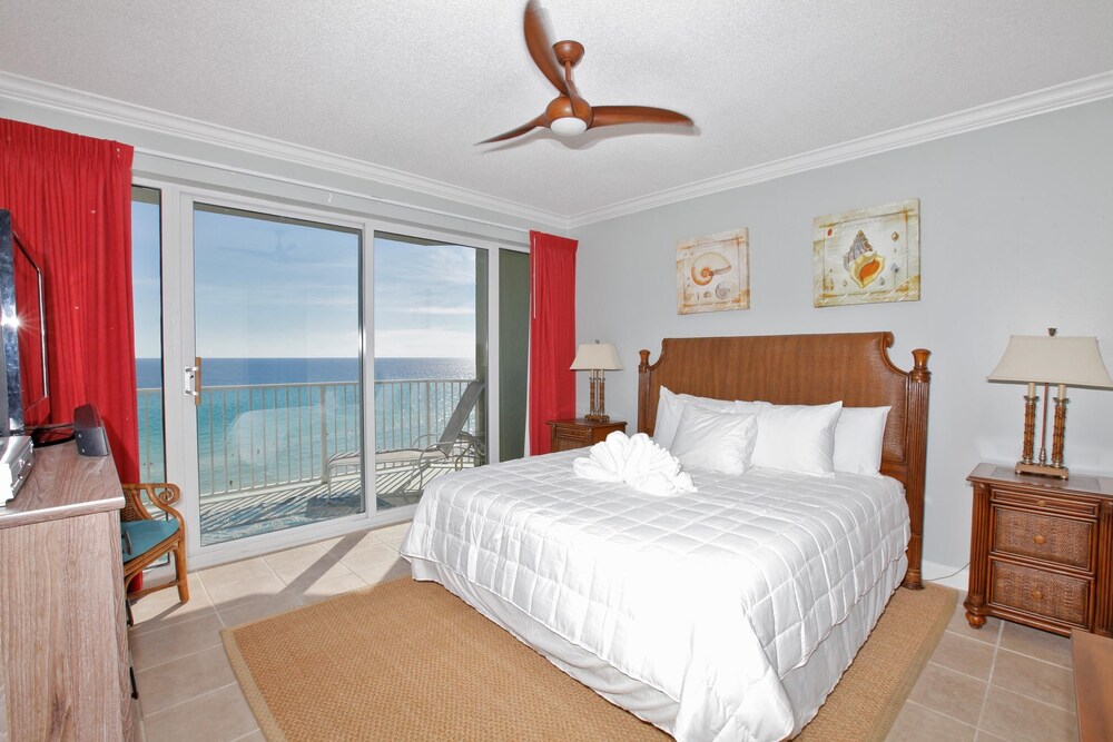 Boardwalk Beach Resort by Panhandle Getaways - photo 4