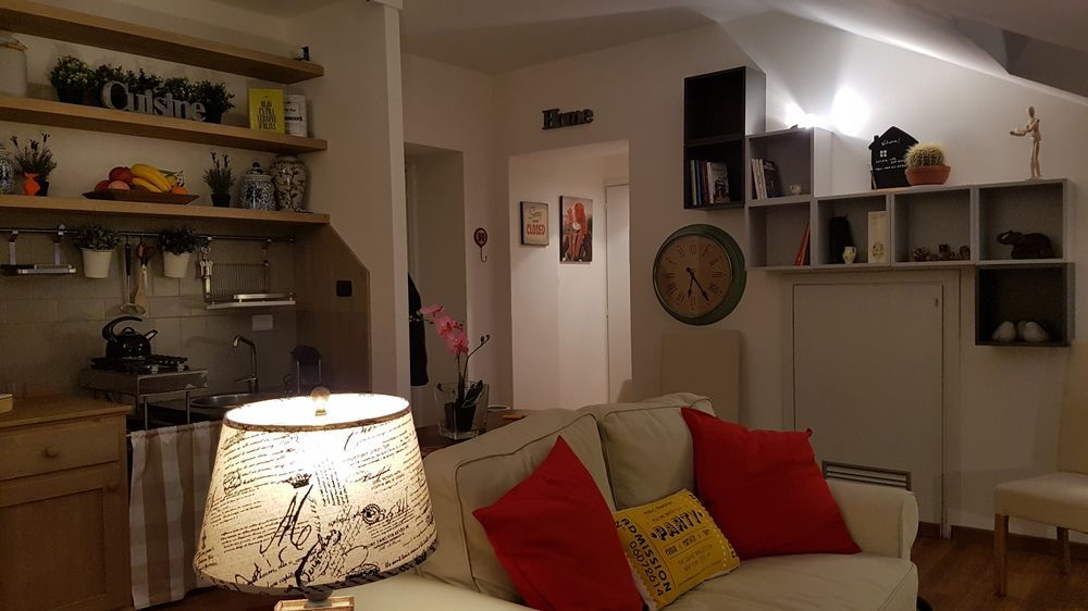 Centralissima mansarda nuovissima free Wifi — 4-Star Luxury Hotel in Turin, Italy