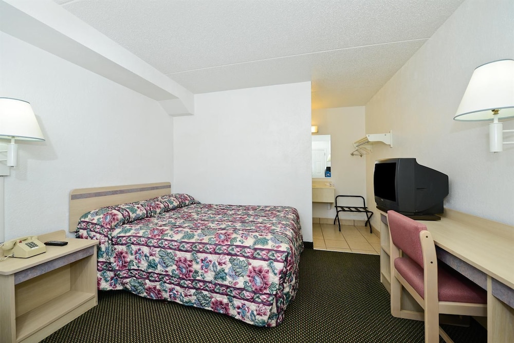 Americas Best Value Inn Battle Creek - photo 7