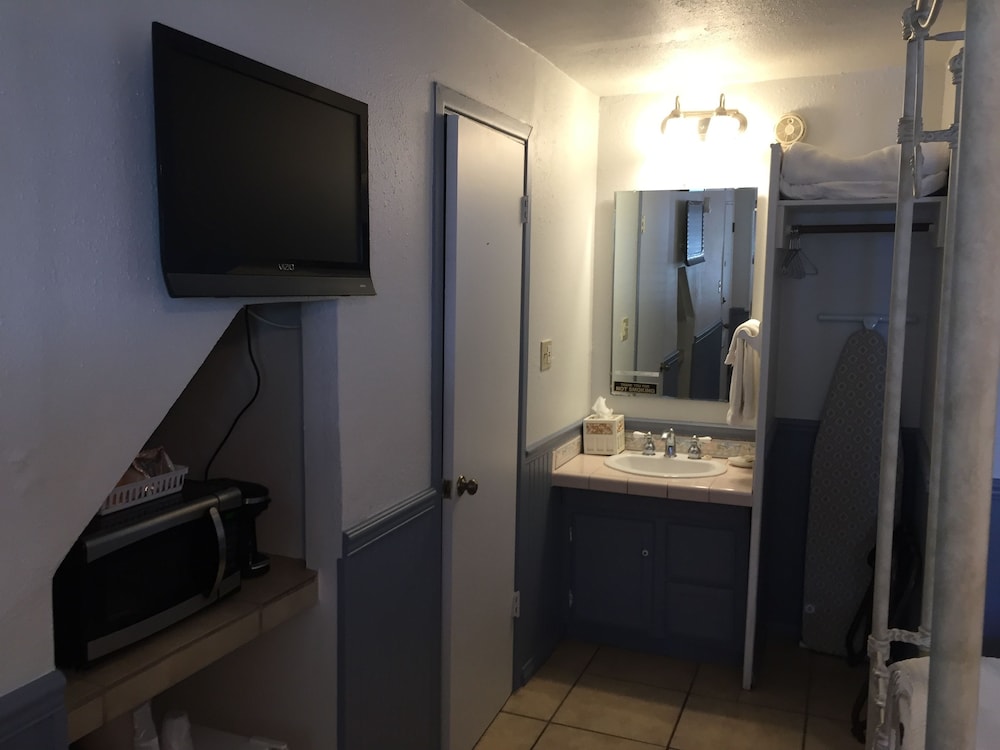 Seacrest Inn - photo 37