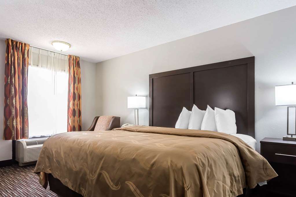 Quality Inn & Suites Mooresville Lake Norman - photo 10