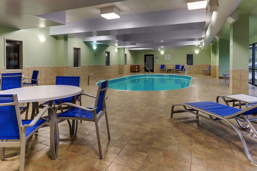 Holiday Inn Express & Suites Troy by IHG - photo 45