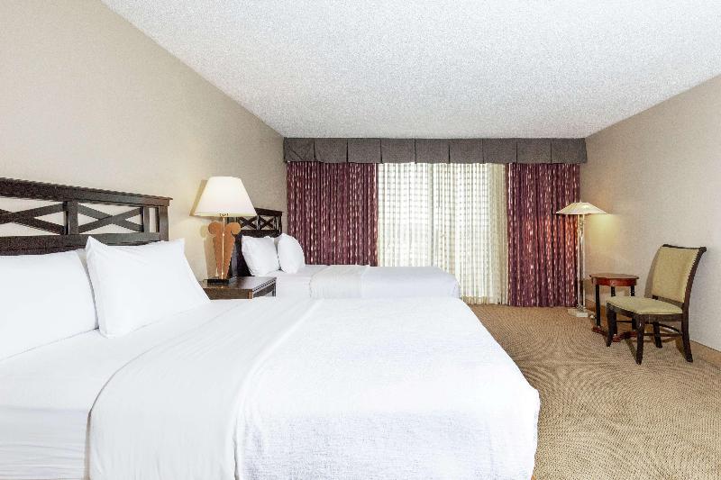 Embassy Suites by Hilton Kansas City Plaza - photo 28