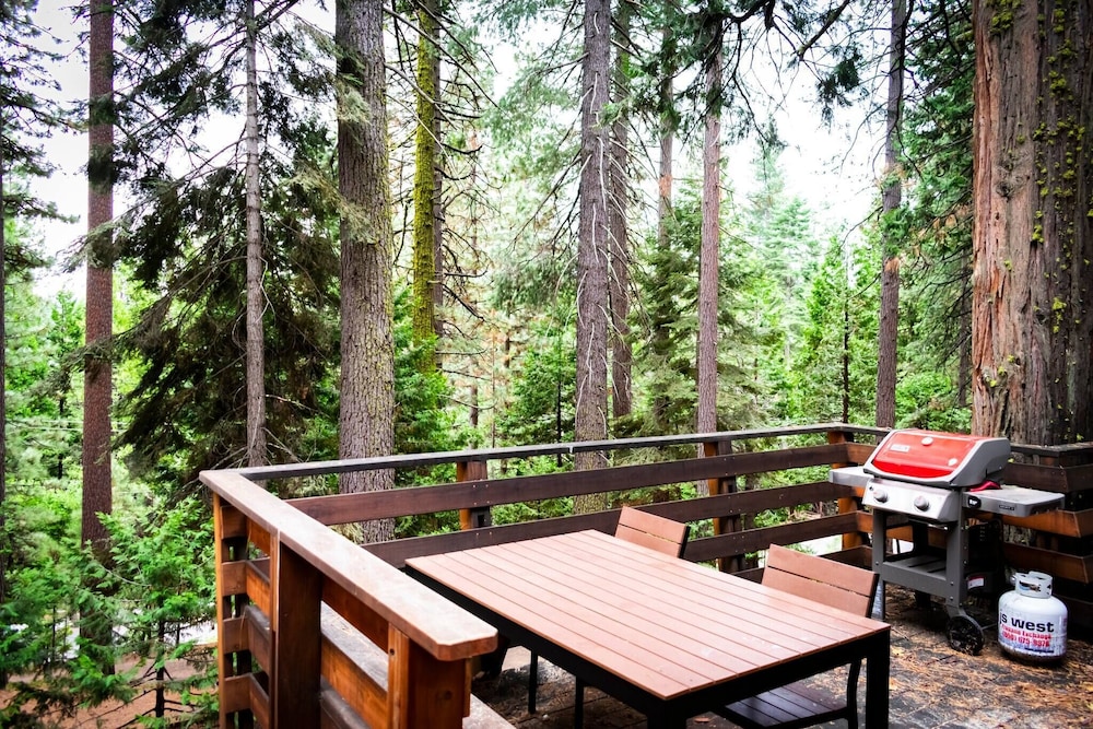 Highlandhouse Kid Dog friendly in Arnold, United States