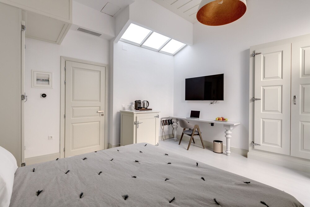 Skylight — Ano Syros — photo 5