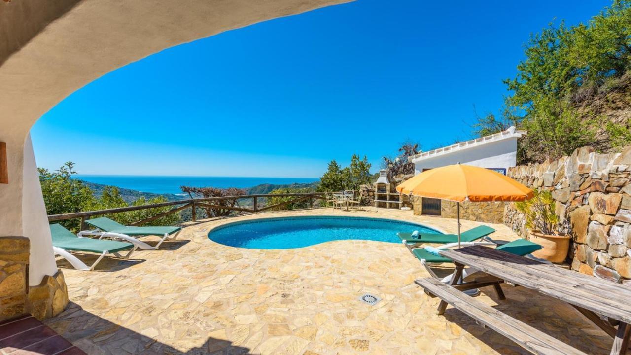 Finca Algarabia Competa by Ruralidays — 4-Star Luxury Hotel in Competa, Spain