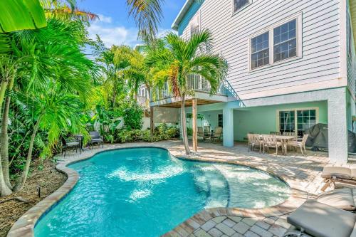 Sand Dollar in Holmes Beach, United States