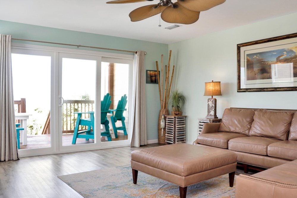 Sunset Treasures by Pristine Properties Vacation Rentals — 4-Star Luxury Hotel in Port Saint Joe, United States