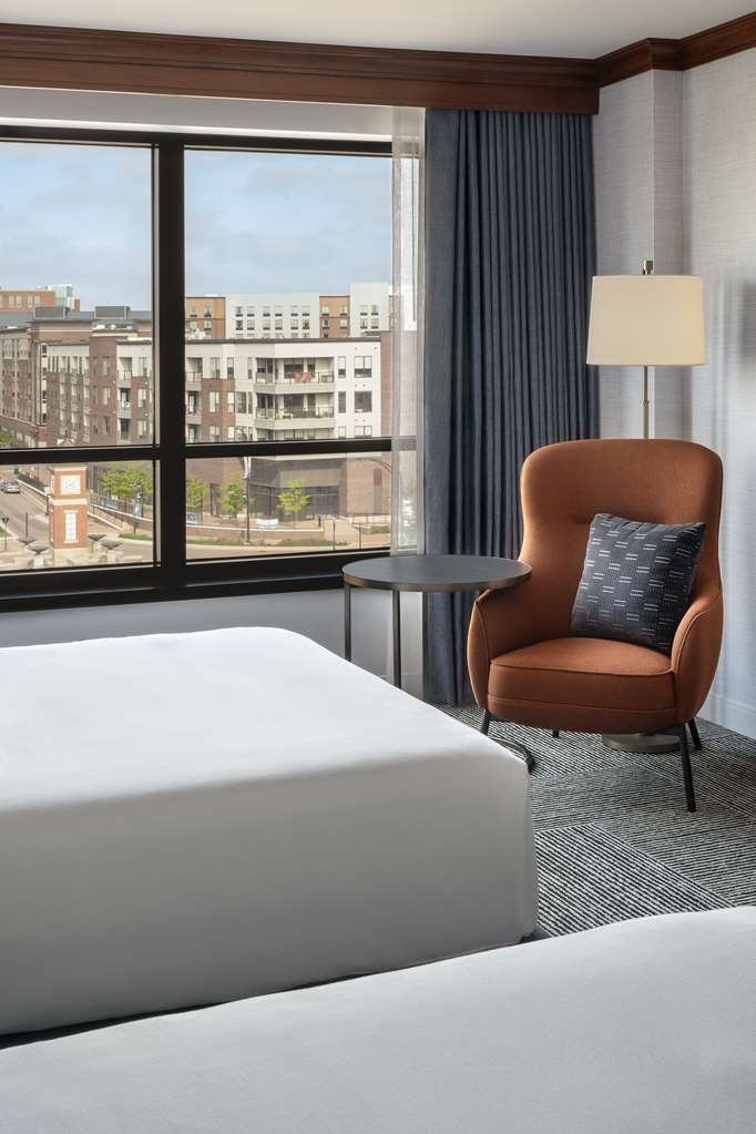 Hyatt Regency Coralville - photo 17