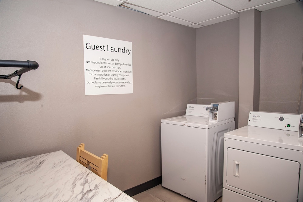 Holiday Inn Express Airport Tucson by IHG - photo 49