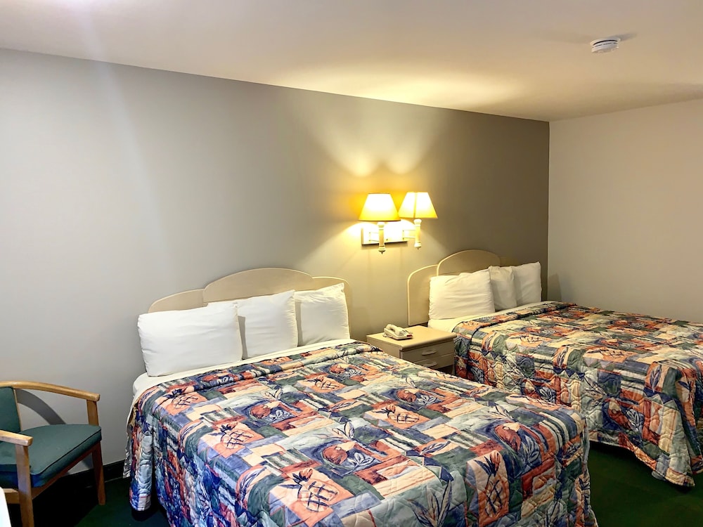 Key West Inn Childersburg - photo 11