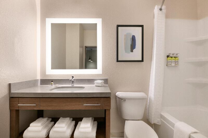 Candlewood Suites Springfield North - photo 37
