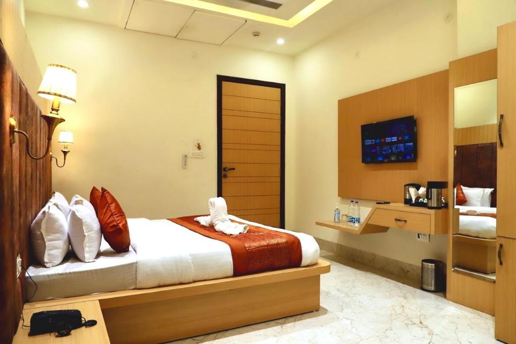 Perfect Stayz Premium Hotel Sehdev Near Golden Temple — Amritsar