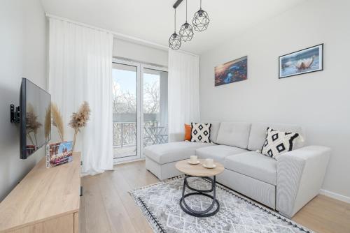 Bright Apartment Park Lotników Near Tauron Arena Kraków by Noclegi Renters — 4-Star Luxury Hotel in Krakow, Poland