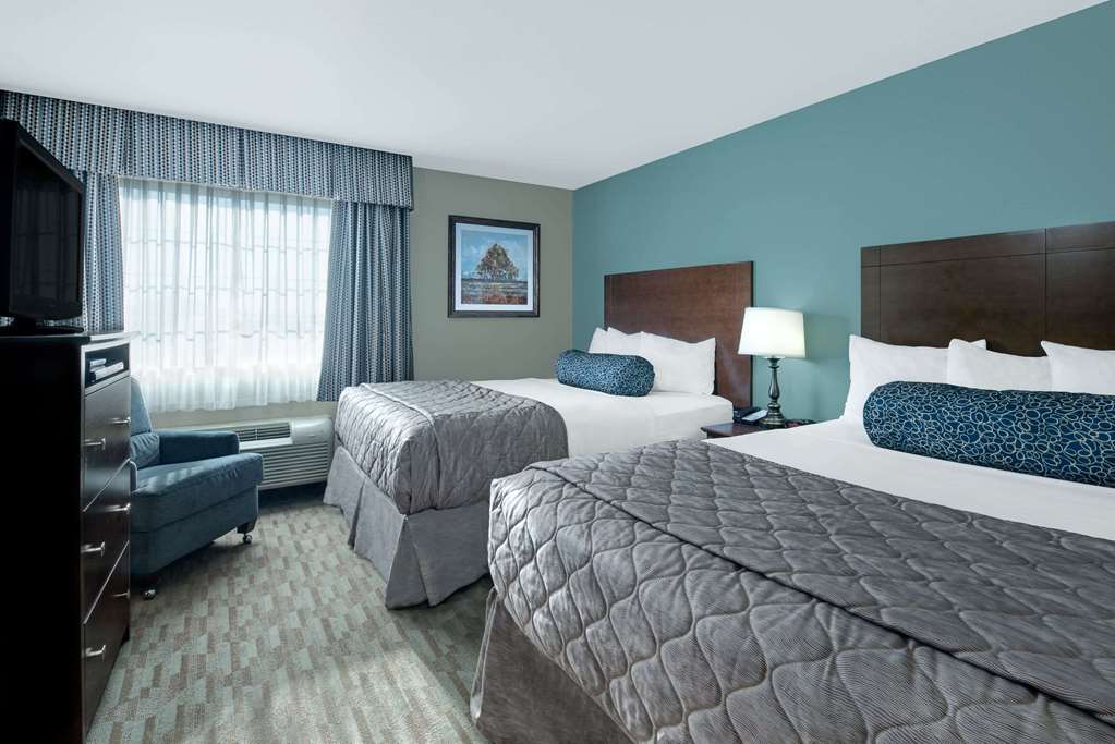 Baymont by Wyndham Minot - photo 12
