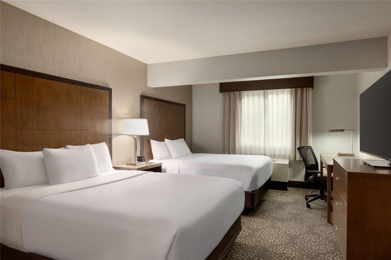 La Quinta Inn & Suites by Wyndham Fairbanks Airport - photo 28
