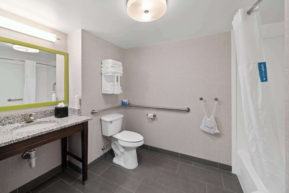 Hampton Inn Franklin Milford - photo 32