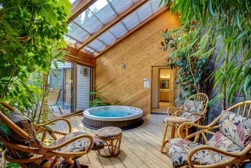 Poplar 12 Discover Sunriver in Sunriver, United States