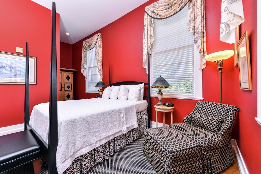Hampton Inn Lexington Historic District - photo 37