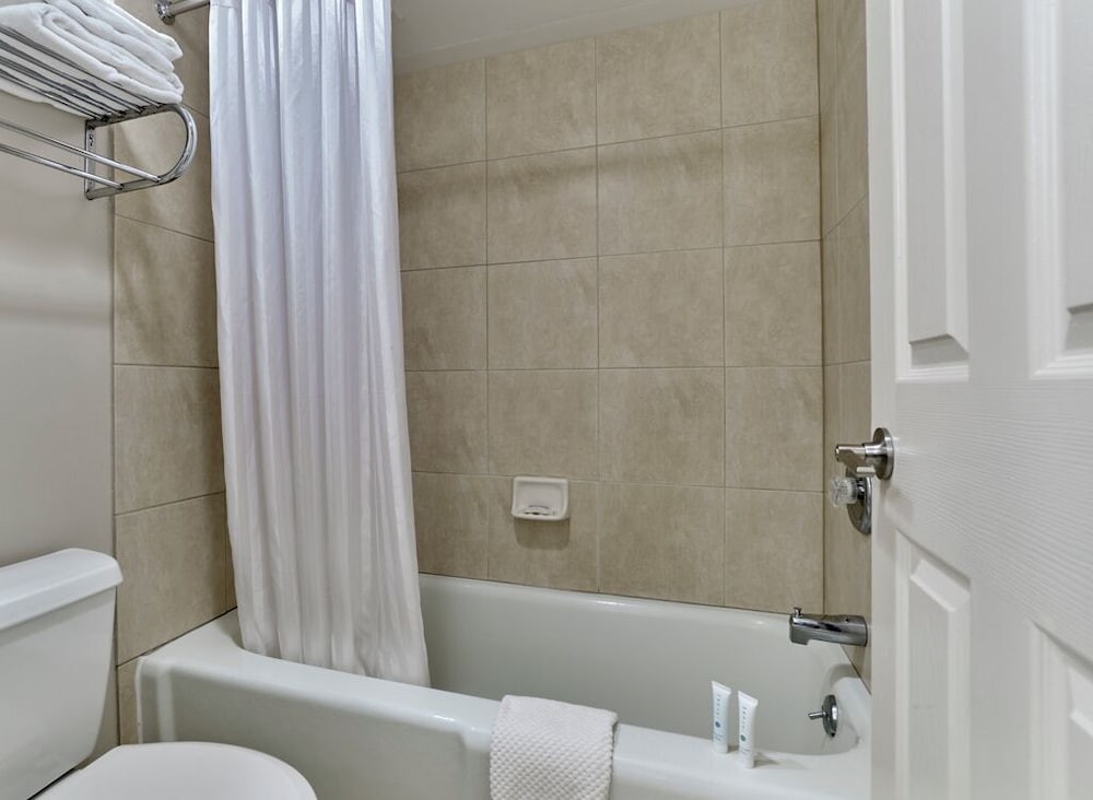 Henlopen Oceanfront Hotel - photo 37