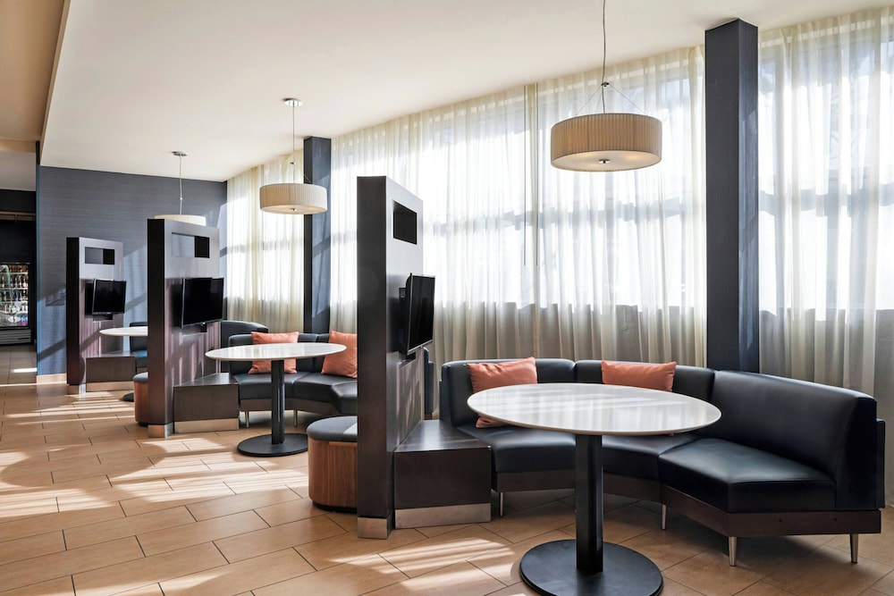 Courtyard by Marriott Long Beach Airport - photo 36