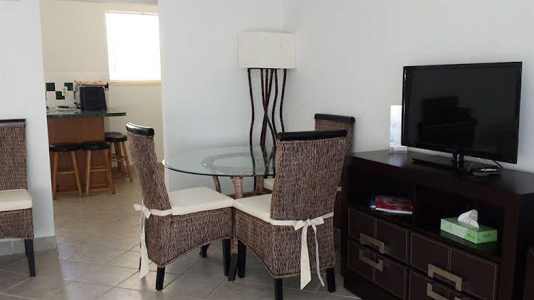Captain's Quarters Resort - photo 5