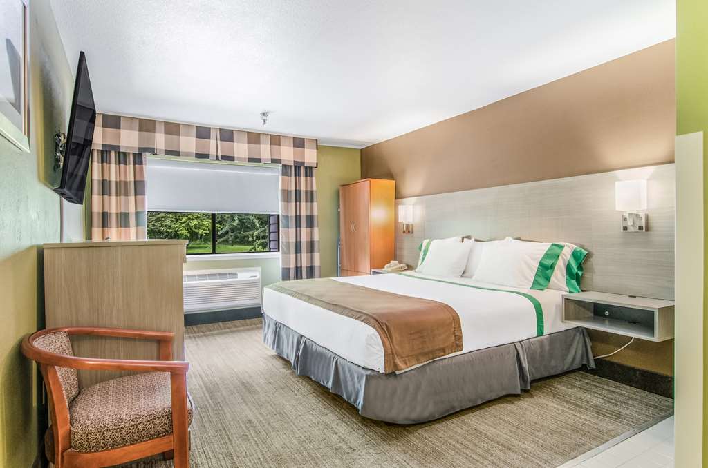 GuestHouse Inn & Suites Hotel Poulsbo - photo 19