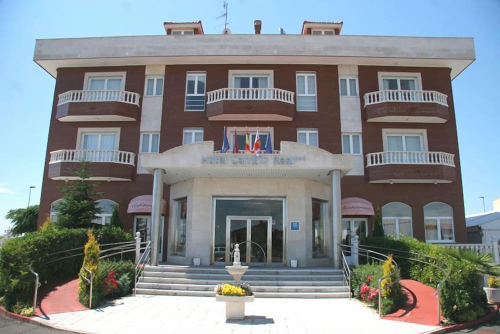 Hotel Camino Real pet-friendly hotel Valdefresno