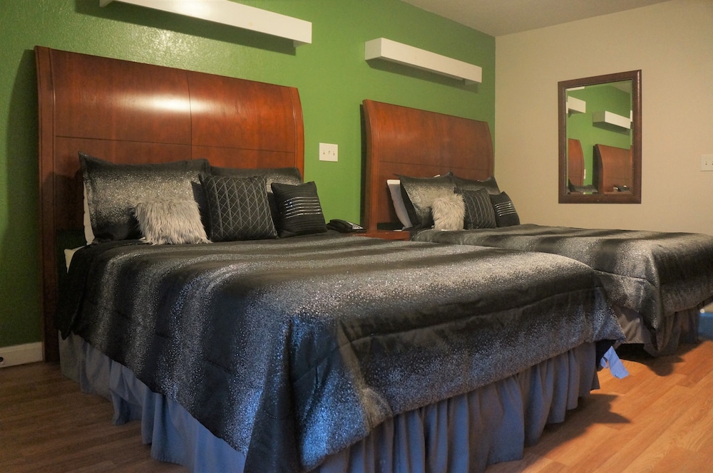 Classic Motor Lodge West Green - photo 35