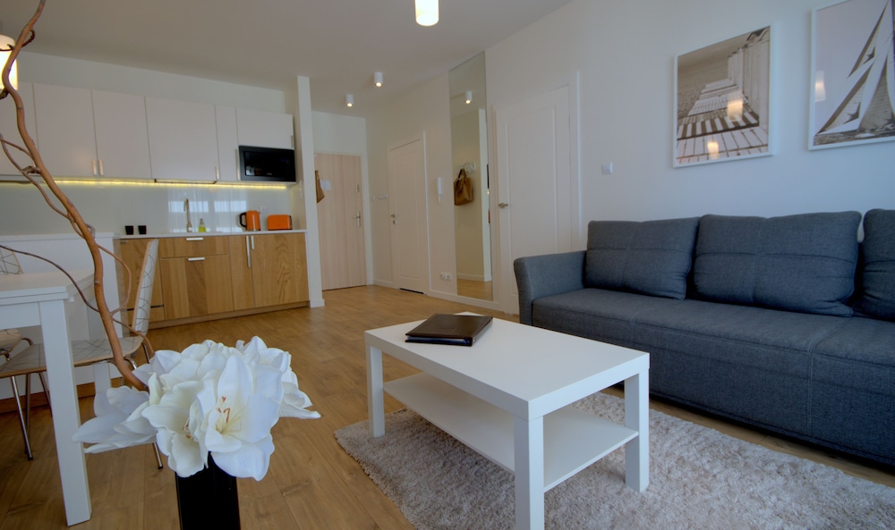 Irs Royal Apartments Irs Trzy Żagle — 4-Star Luxury Hotel in Gdansk, Poland