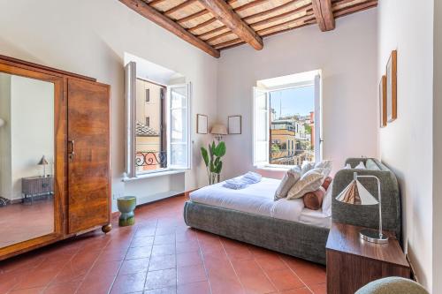 iFlat Monti Life with Elegance Comfort and Beauty — 4-Star Luxury Hotel in Rome, Italy