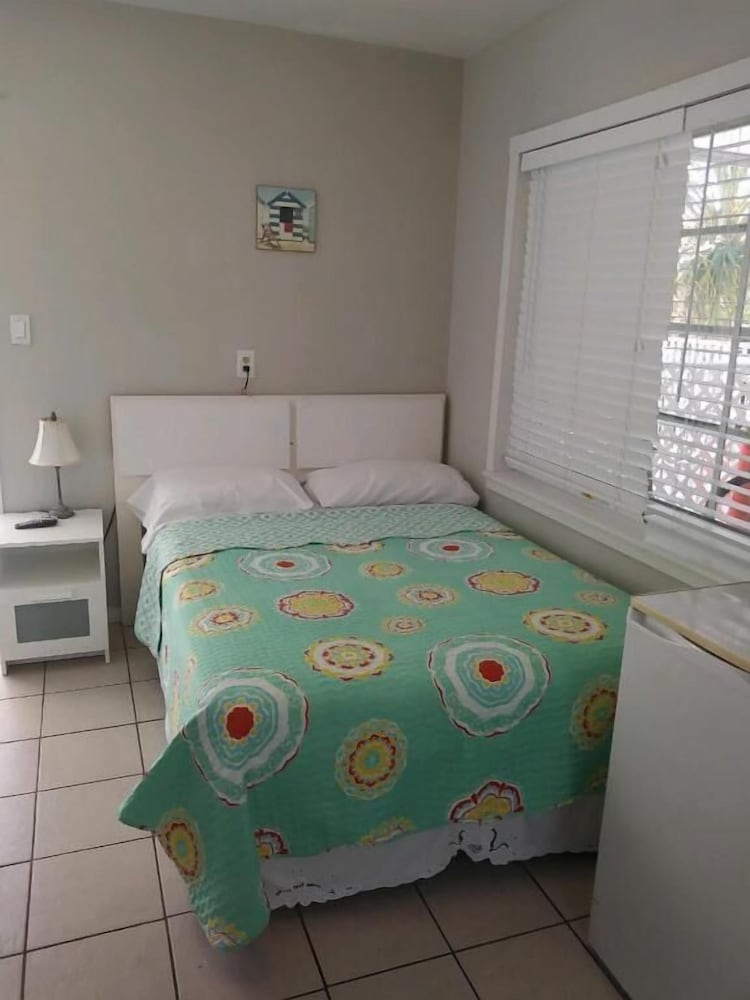 Tropical Sky Ranch Motel - photo 7