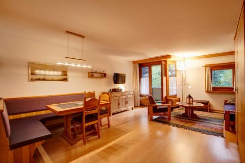 Chesa Munteratsch 1 Zimmerwohnung 307 Typ B — 4-Star Luxury Hotel in Silvaplana, Switzerland