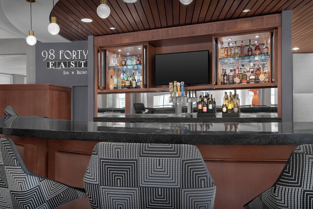 Hotel Indigo Jacksonville Deerwood Park by IHG - photo 42