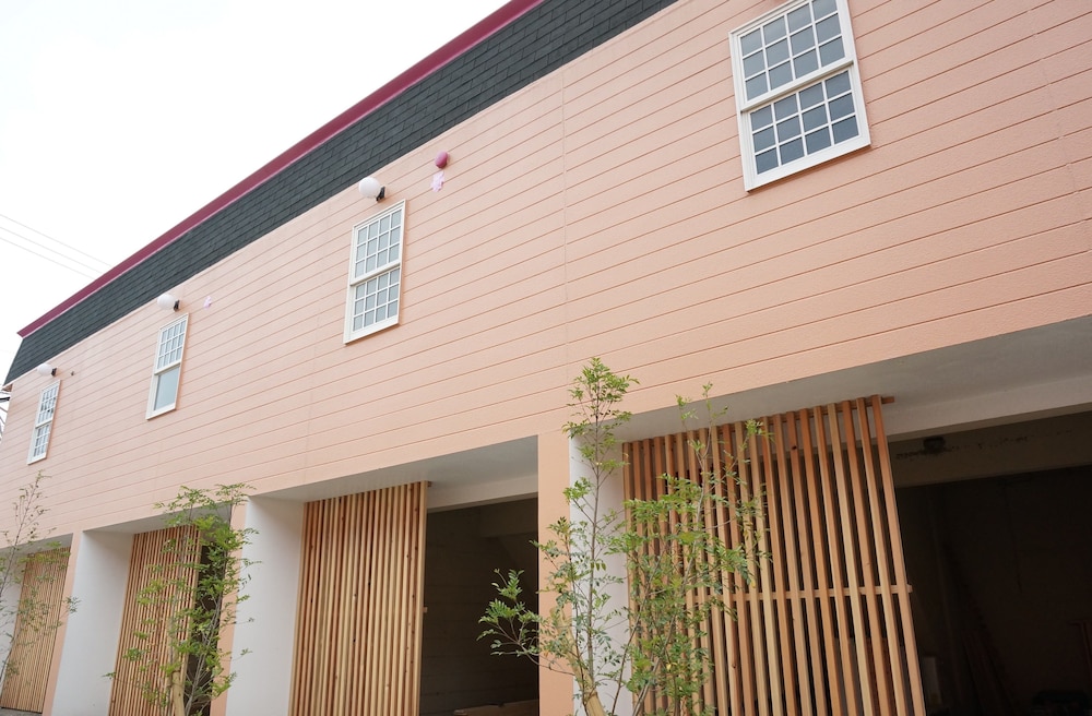 Awajishima Hotel Lodge Green Cozy in Minamiawaji, Japan