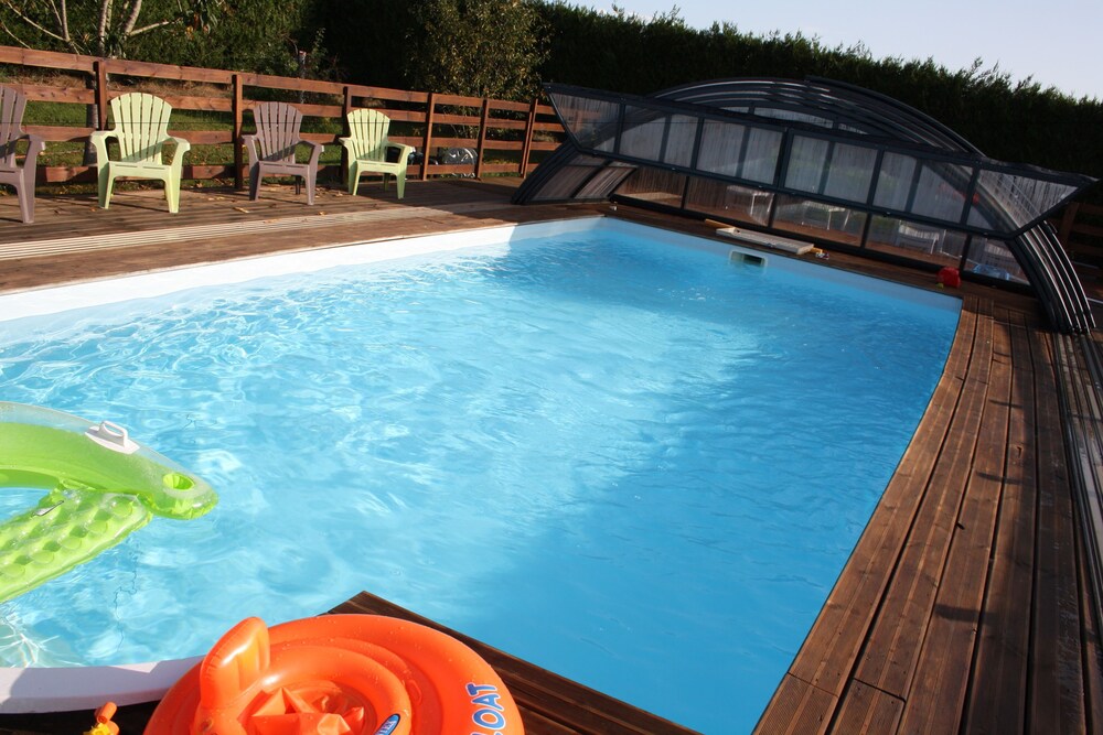 Le Charleston in Pontorson, France