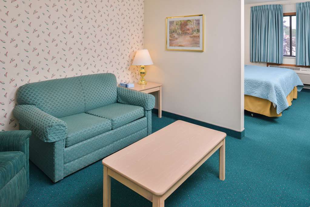 Americas Best Value Inn & Suites Bluffton - photo 10