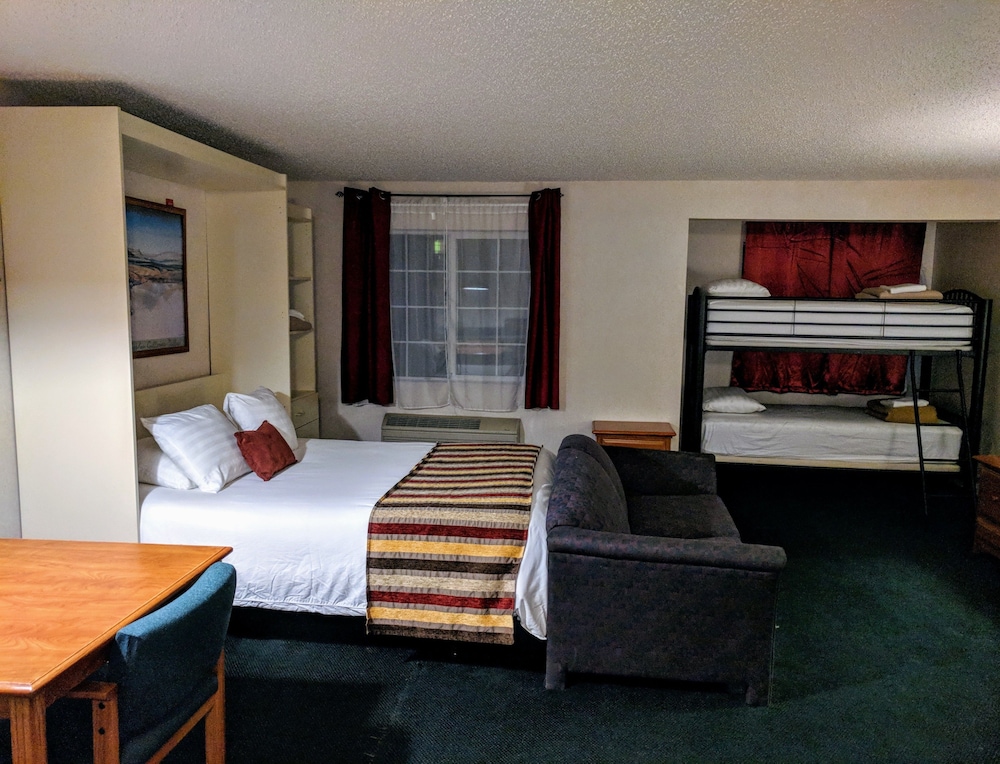 3 Peaks Lodge - photo 12