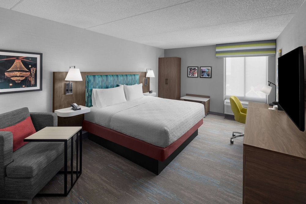 Hampton Inn Cleveland Downtown - photo 8